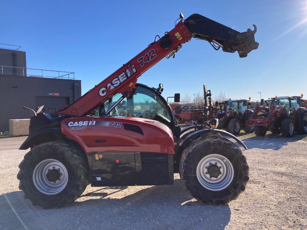 Teleskoplader Türe ait Case IH FARMLIFT 742, Gebrauchtmaschine içinde CHAUMONT (resim 3)