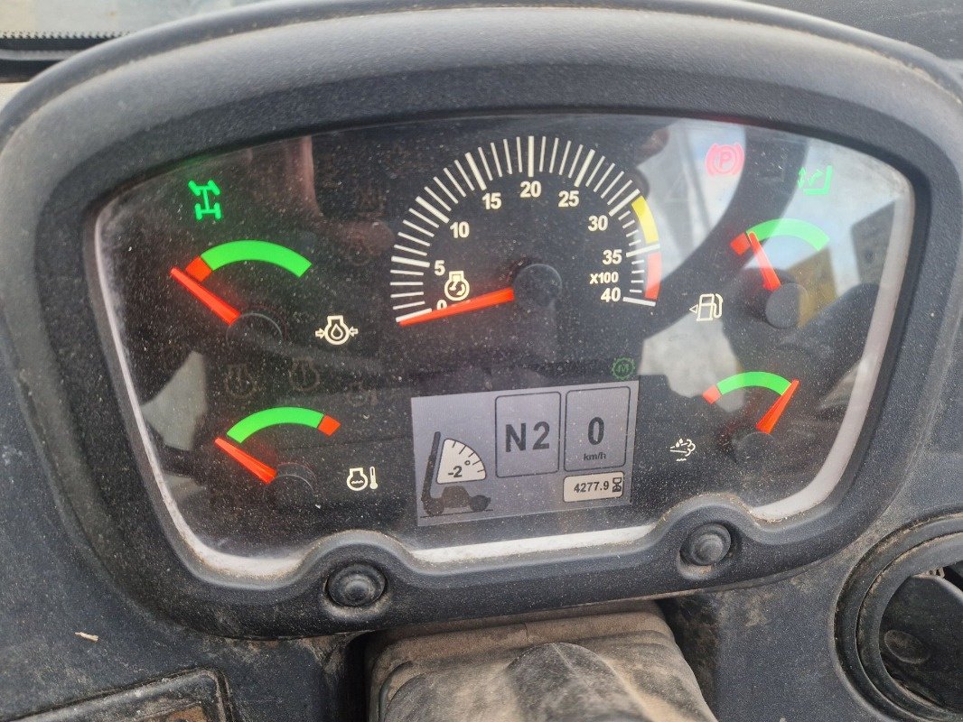 Teleskoplader typu CAT TH357D, Gebrauchtmaschine v Neubrandenburg (Obrázek 9)