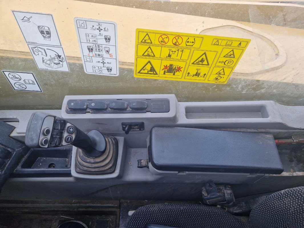 Teleskoplader typu CAT TH357D, Gebrauchtmaschine v Neubrandenburg (Obrázek 11)
