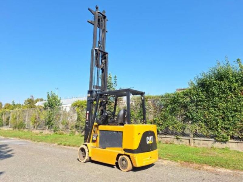 Teleskoplader типа Caterpillar EC55N, Gebrauchtmaschine в senlis (Фотография 9)