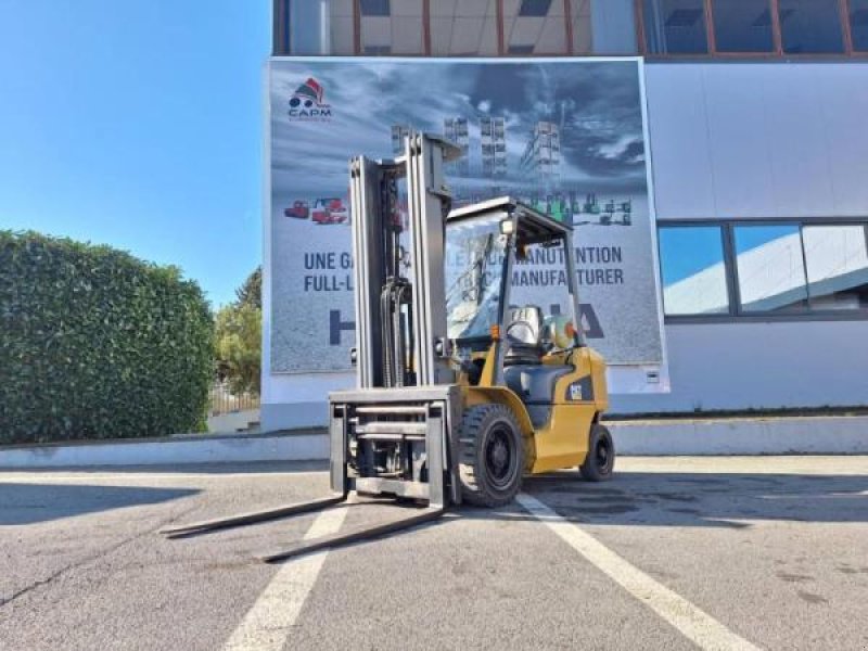 Teleskoplader typu Caterpillar GP25NT, Gebrauchtmaschine v senlis (Obrázek 1)