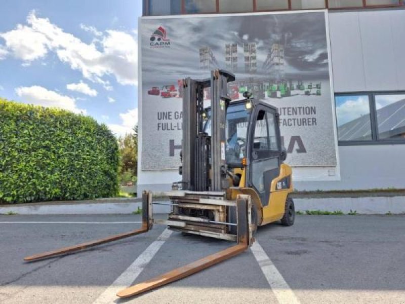 Teleskoplader typu Caterpillar GP25NTD, Gebrauchtmaschine v senlis (Obrázek 1)