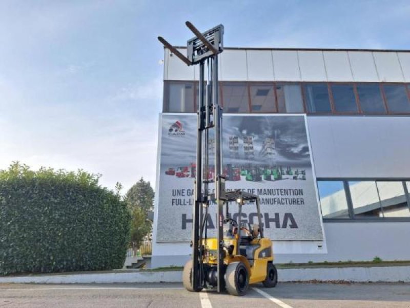 Teleskoplader типа Caterpillar GP30NT, Gebrauchtmaschine в senlis (Фотография 8)