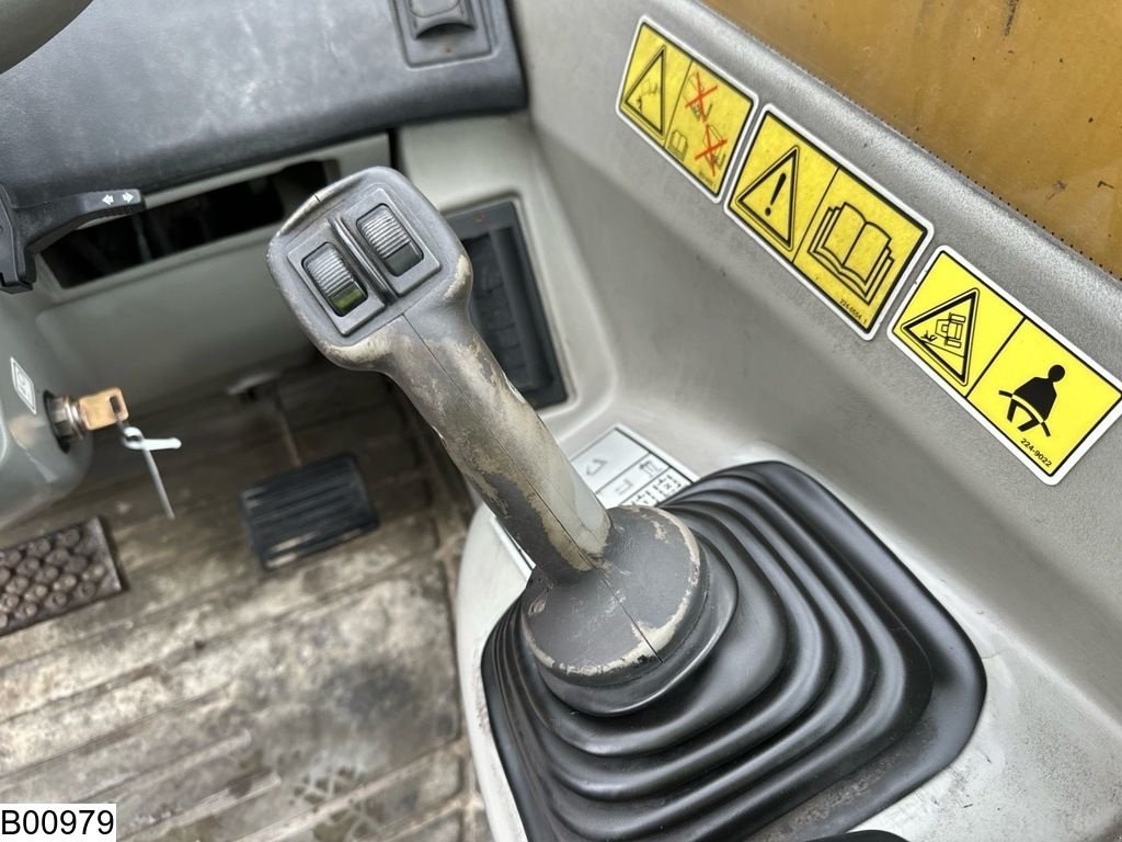 Teleskoplader des Typs Caterpillar TH 330b 7,20 MTR, 3175 KG, Gebrauchtmaschine in Ede (Bild 10)