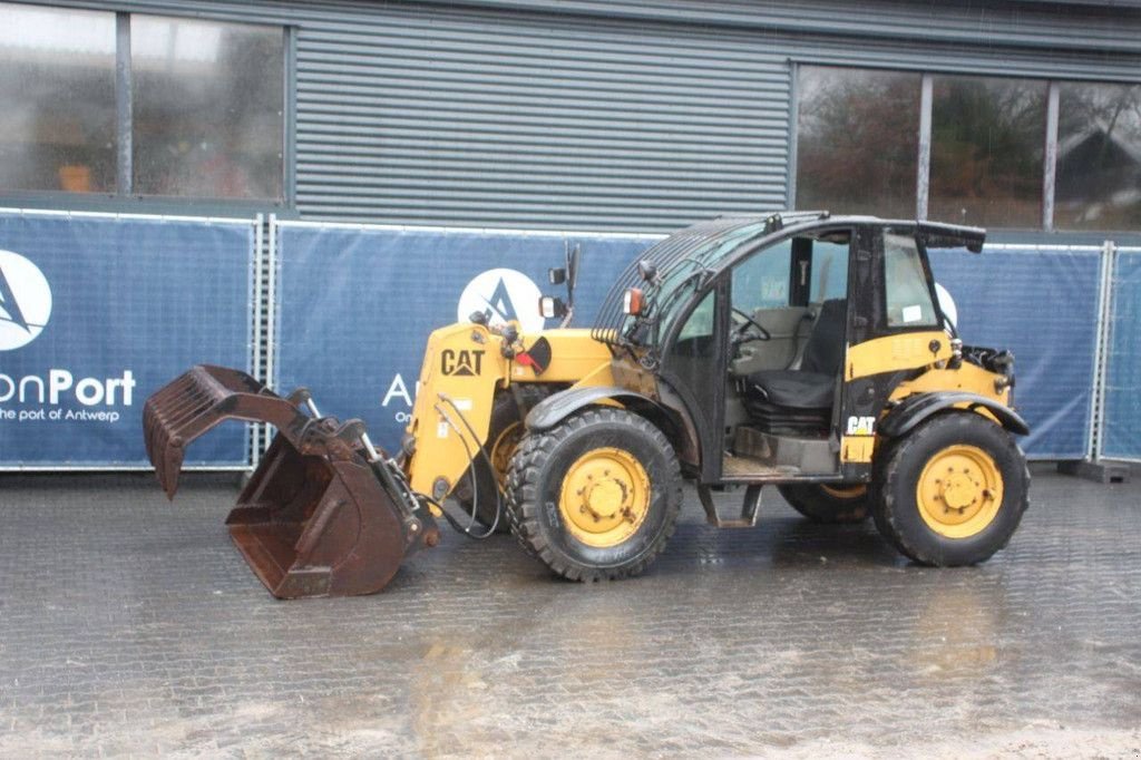 Teleskoplader typu Caterpillar TH215, Gebrauchtmaschine v Antwerpen (Obrázek 1)