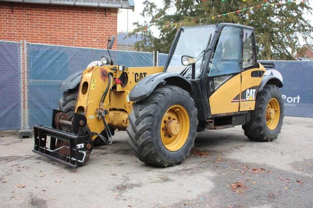 Teleskoplader del tipo Caterpillar TH330B, Gebrauchtmaschine In Antwerpen (Immagine 9)