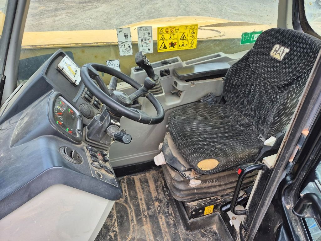 Teleskoplader typu Caterpillar TH357D, Gebrauchtmaschine v Savigny sur Braye (Obrázek 10)