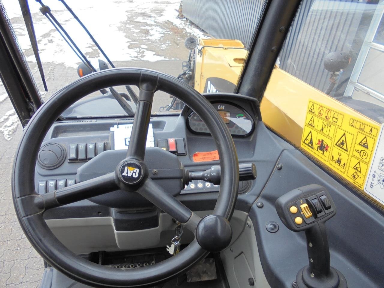 Teleskoplader tipa Caterpillar TH414C, Gebrauchtmaschine u Ribe (Slika 12)