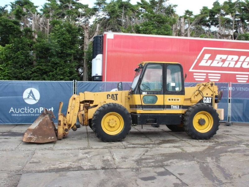 Teleskoplader του τύπου Caterpillar TH63, Gebrauchtmaschine σε Antwerpen (Φωτογραφία 1)