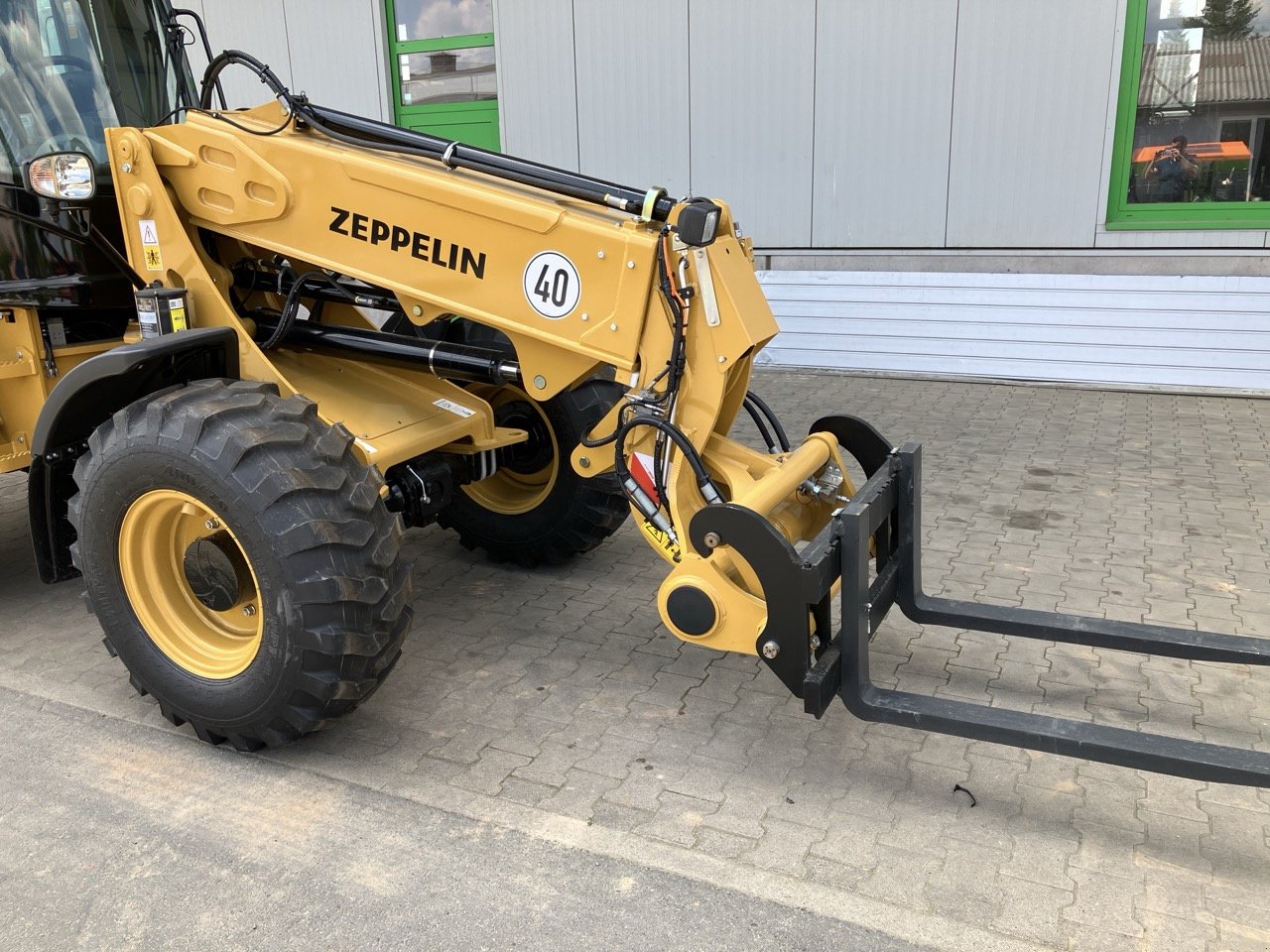 Teleskoplader des Typs Caterpillar Zeppelin ZL60T, Neumaschine in Werther (Bild 2)