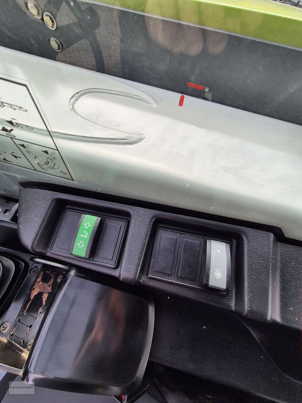 Teleskoplader a típus CLAAS SCORPION 6035, Gebrauchtmaschine ekkor: Auerbach (Kép 15)