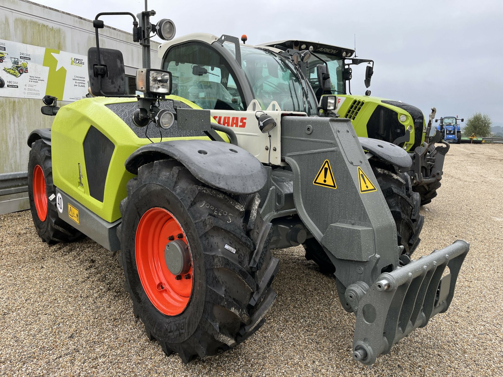 Teleskoplader typu CLAAS SCORPION 7035 T4 TRADITION, Gebrauchtmaschine v PONTIVY (Obrázek 7)