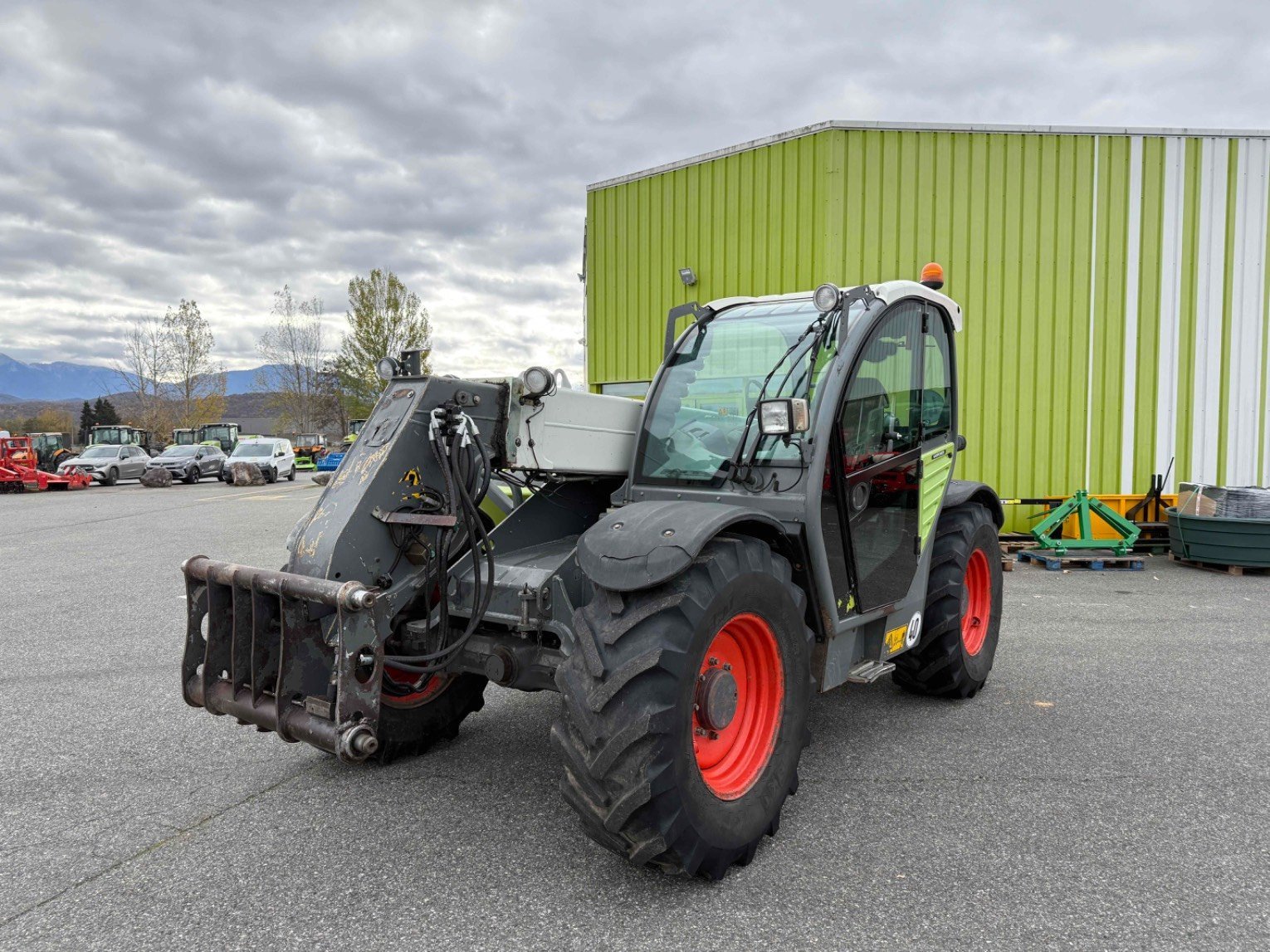 Teleskoplader типа CLAAS SCORPION 7035 VARIPOWER, Gebrauchtmaschine в L'Isle-en-Dodon (Фотография 7)