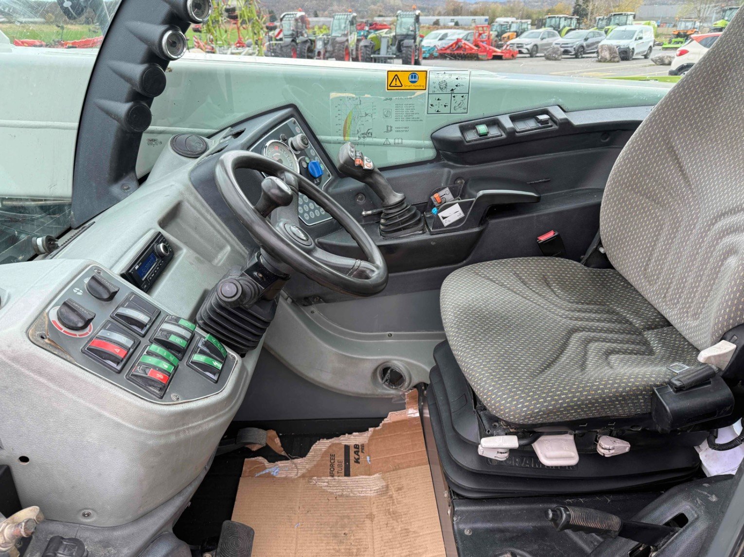 Teleskoplader Türe ait CLAAS SCORPION 7035 VARIPOWER, Gebrauchtmaschine içinde L'Isle-en-Dodon (resim 10)