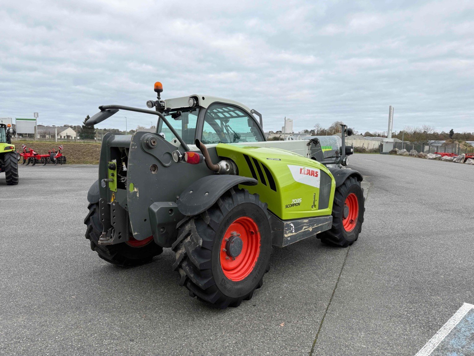 Teleskoplader tip CLAAS SCORPION 7035 VARIPOWER, Gebrauchtmaschine in L'Isle-en-Dodon (Poză 3)