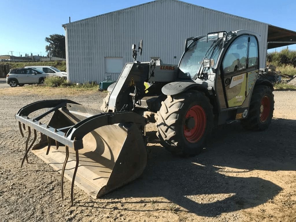 Teleskoplader of the type CLAAS SCORPION 7035 VARIPOWER, Gebrauchtmaschine in MEYMAC (Picture 1)