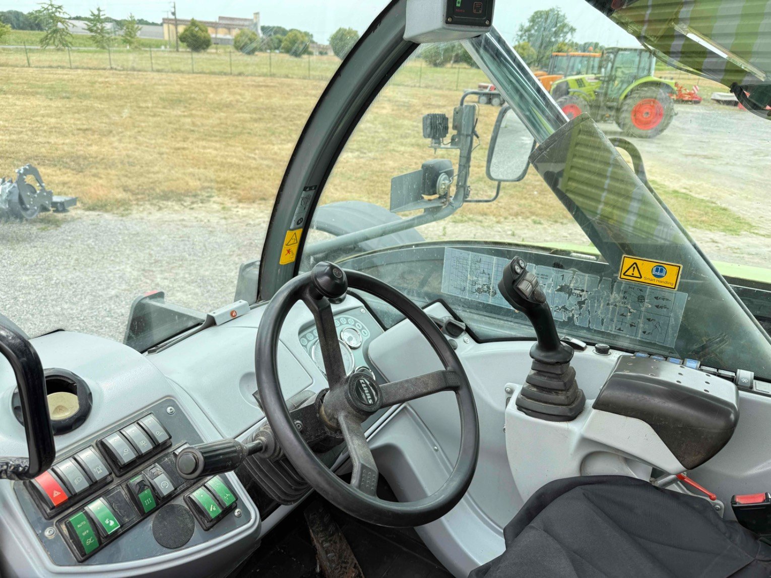Teleskoplader des Typs CLAAS SCORPION 7040 VARIPOWER 30, Gebrauchtmaschine in ST ELIX THEUX (Bild 11)
