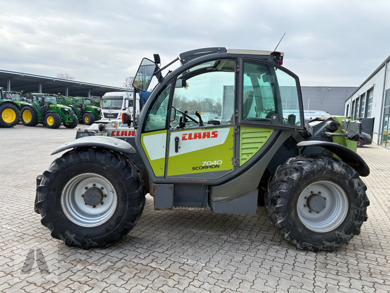 Teleskoplader typu CLAAS Scorpion 7040, Gebrauchtmaschine w Langweid am Lech (Zdjęcie 2)