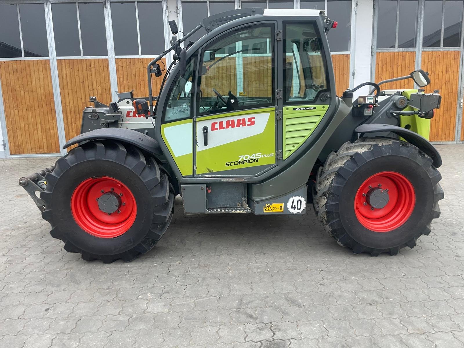Teleskoplader typu CLAAS Scorpion 7045 VP Plus, Gebrauchtmaschine v Pleiskirchen (Obrázek 1)