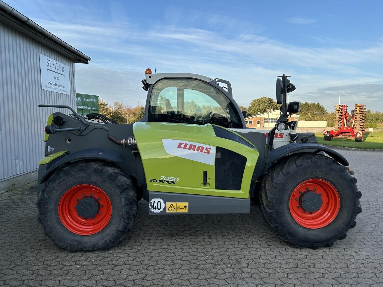 Teleskoplader of the type CLAAS SCORPION 7050, Gebrauchtmaschine in Bramming (Picture 10)