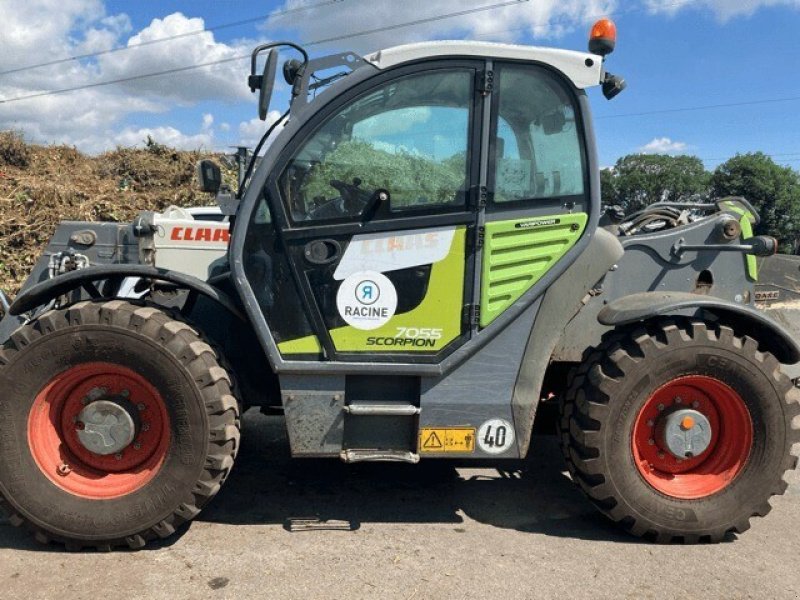 Teleskoplader typu CLAAS SCORPION 7055 T4I VPWR+40, Gebrauchtmaschine v Feurs (Obrázek 4)