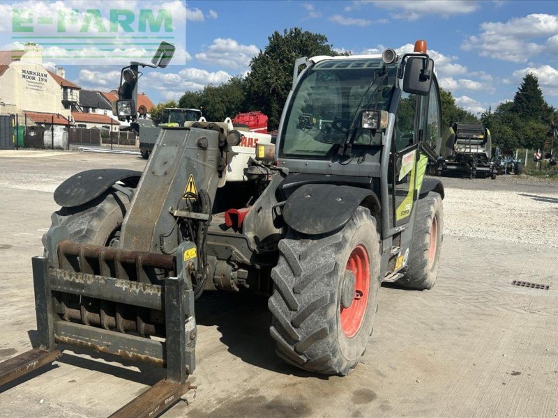 Teleskoplader des Typs CLAAS SCORPION 7055, Gebrauchtmaschine in SLEAFORD (Bild 1)