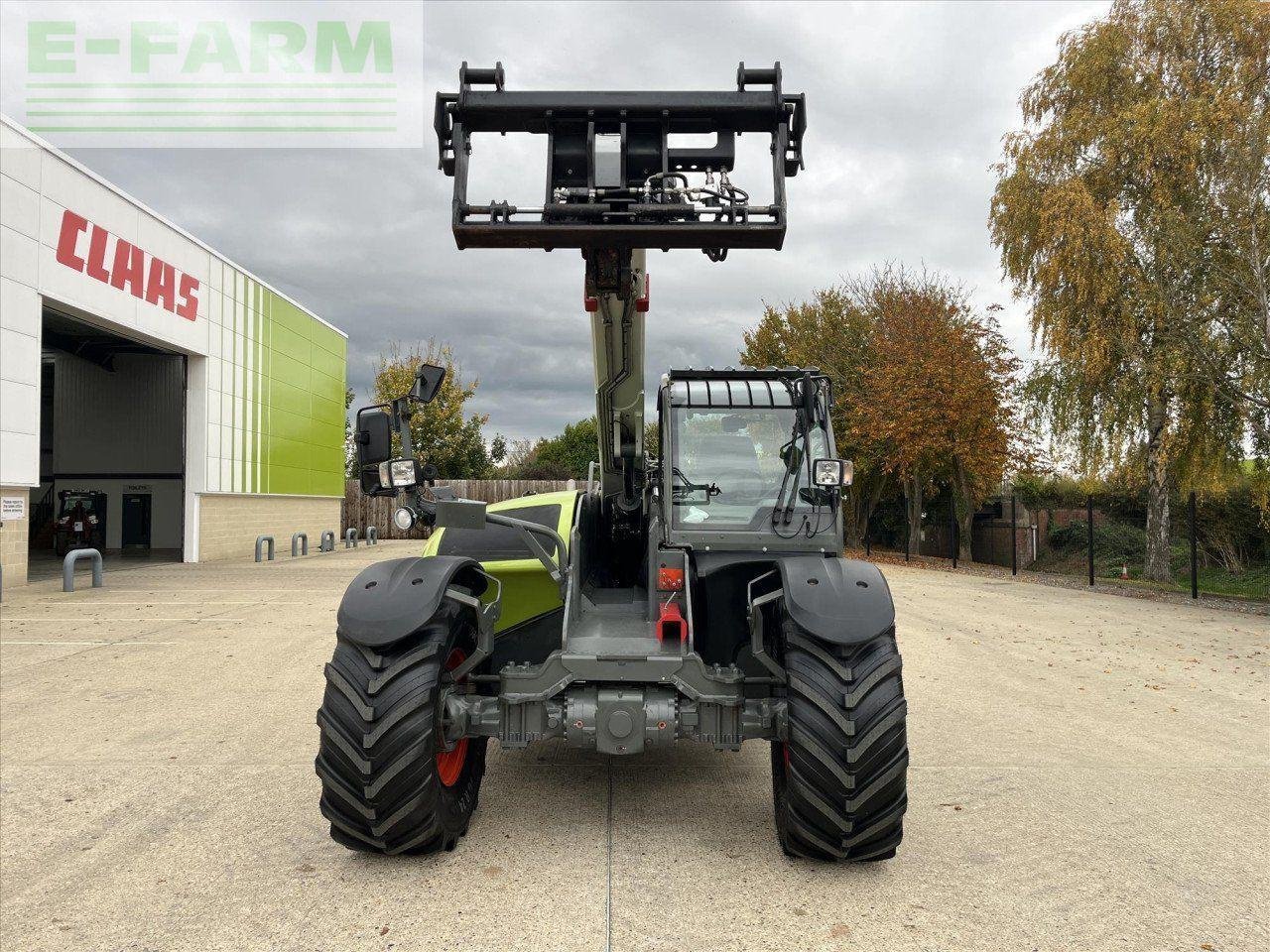 Teleskoplader des Typs CLAAS SCORPION 7055, Gebrauchtmaschine in SUFFOLK (Bild 2)