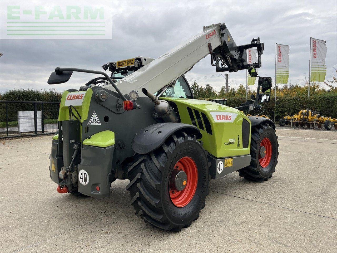 Teleskoplader des Typs CLAAS SCORPION 7055, Gebrauchtmaschine in SUFFOLK (Bild 5)