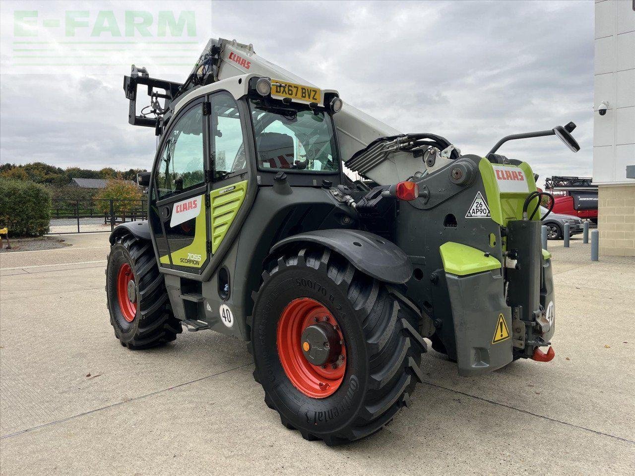 Teleskoplader des Typs CLAAS SCORPION 7055, Gebrauchtmaschine in SUFFOLK (Bild 8)