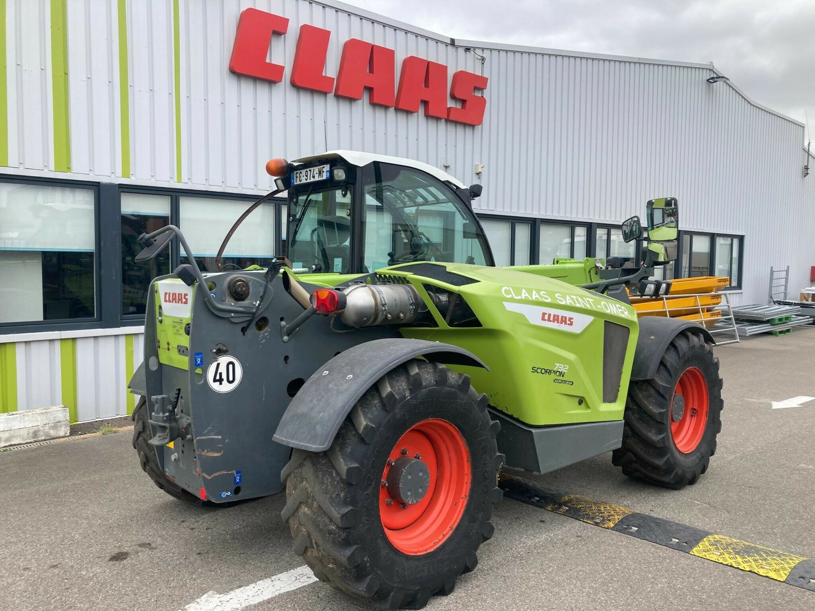 Teleskoplader of the type CLAAS SCORPION 732 VP T4F ADVANC, Gebrauchtmaschine in BLENDECQUES (Picture 2)