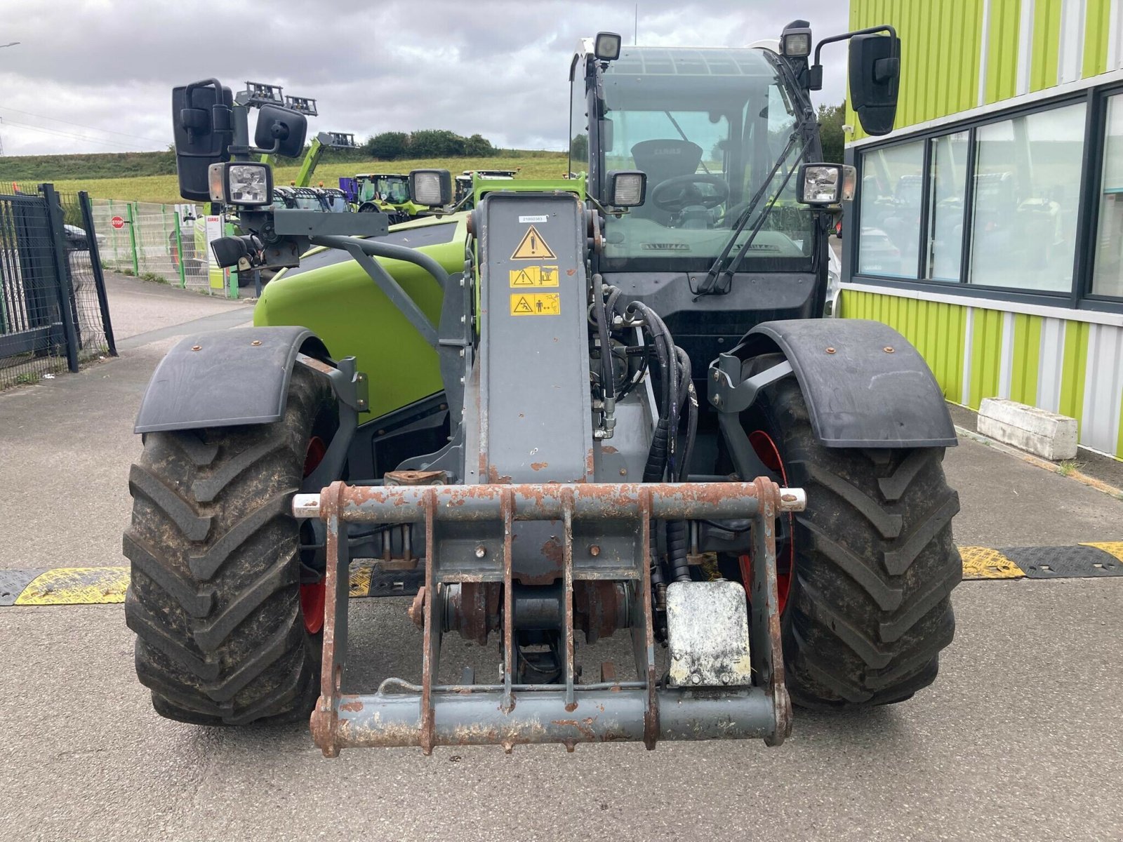 Teleskoplader of the type CLAAS SCORPION 732 VP T4F ADVANC, Gebrauchtmaschine in BLENDECQUES (Picture 5)