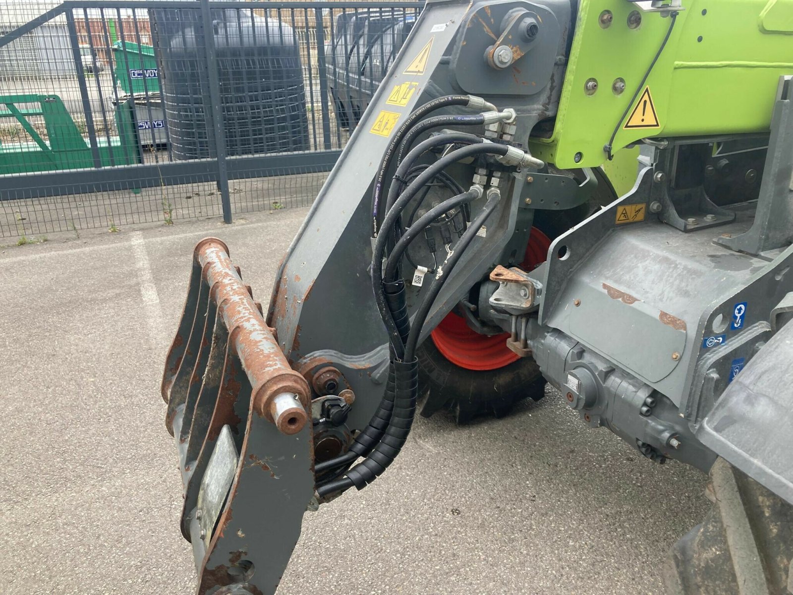 Teleskoplader of the type CLAAS SCORPION 732 VP T4F ADVANC, Gebrauchtmaschine in BLENDECQUES (Picture 8)