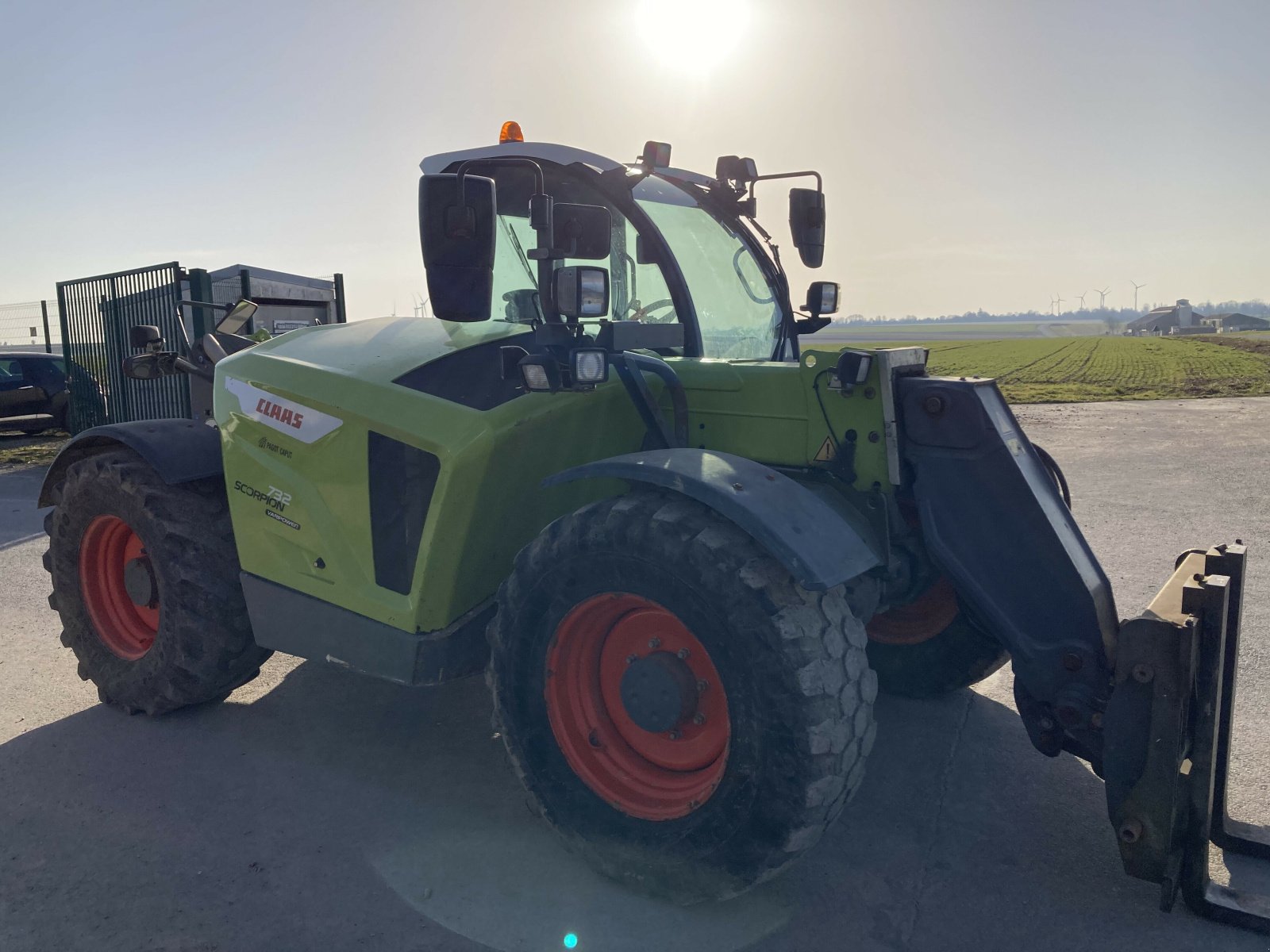 Teleskoplader typu CLAAS SCORPION 732 VPWR, Gebrauchtmaschine v BEAUVOIS (Obrázek 2)