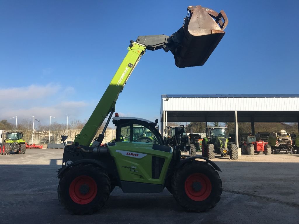 Teleskoplader typu CLAAS Scorpion 732, Gebrauchtmaschine v MORLHON LE HAUT (Obrázek 2)