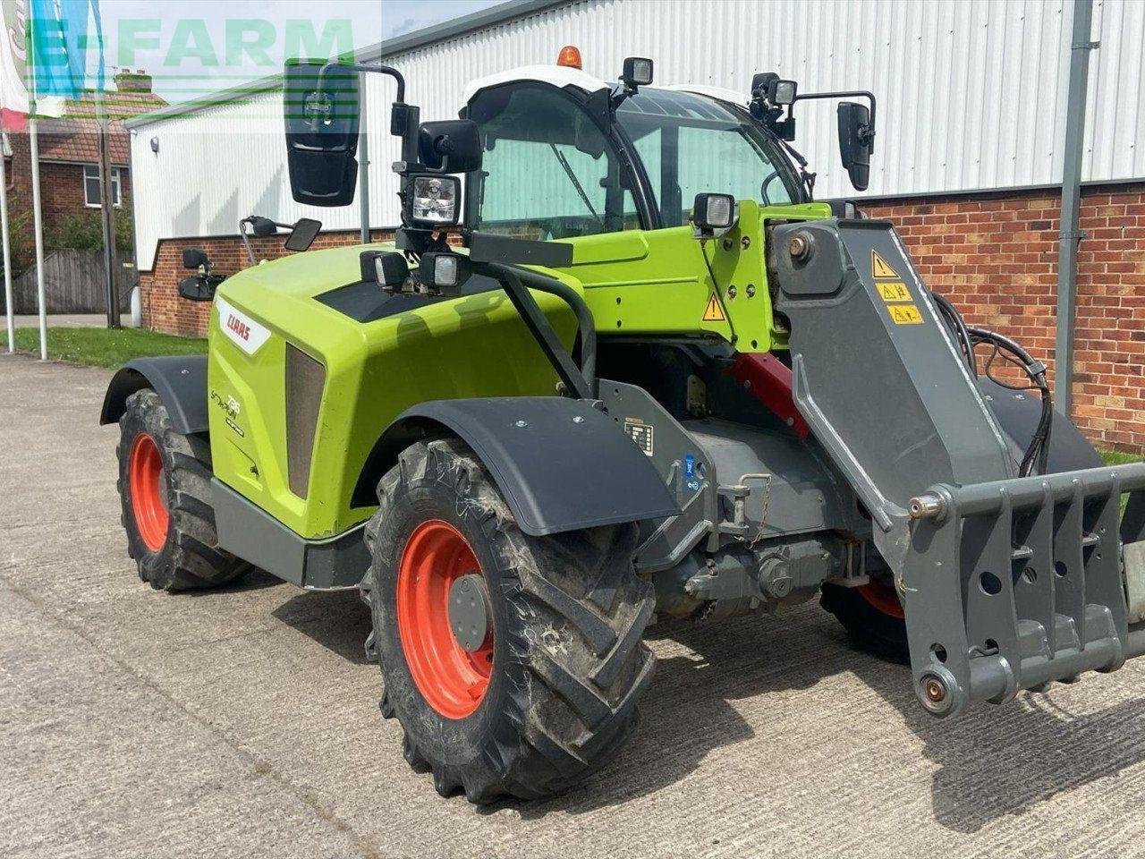 Teleskoplader tip CLAAS SCORPION 736 VP, Gebrauchtmaschine in WILBERFOSS, YORK (Poză 6)
