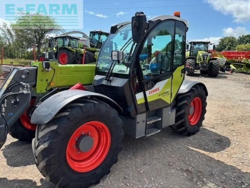 Teleskoplader of the type CLAAS SCORPION 736, Gebrauchtmaschine in CUPAR (Picture 1)