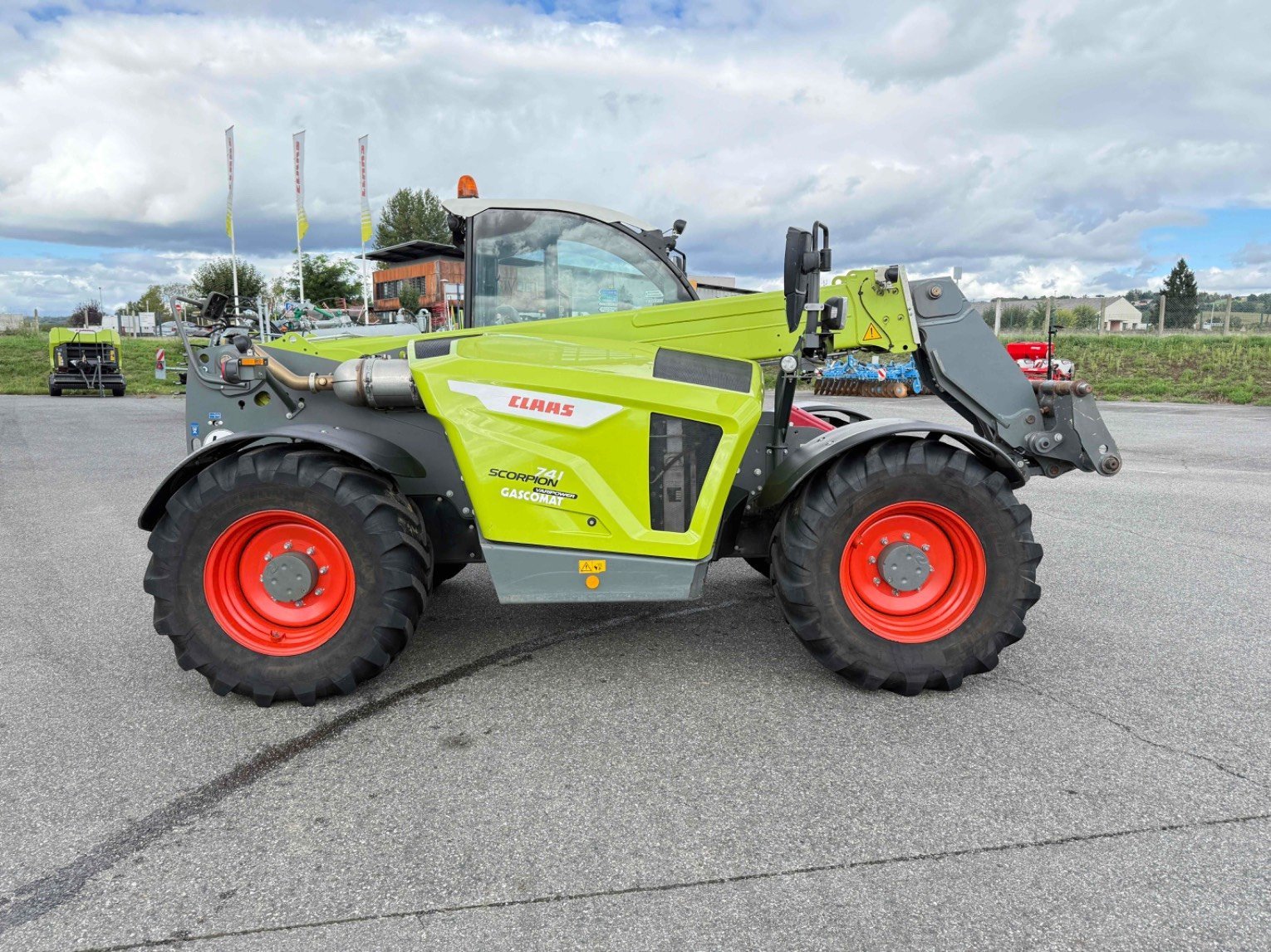 Teleskoplader от тип CLAAS SCORPION 741 VARIPOWER, Gebrauchtmaschine в Aubiet (Снимка 10)