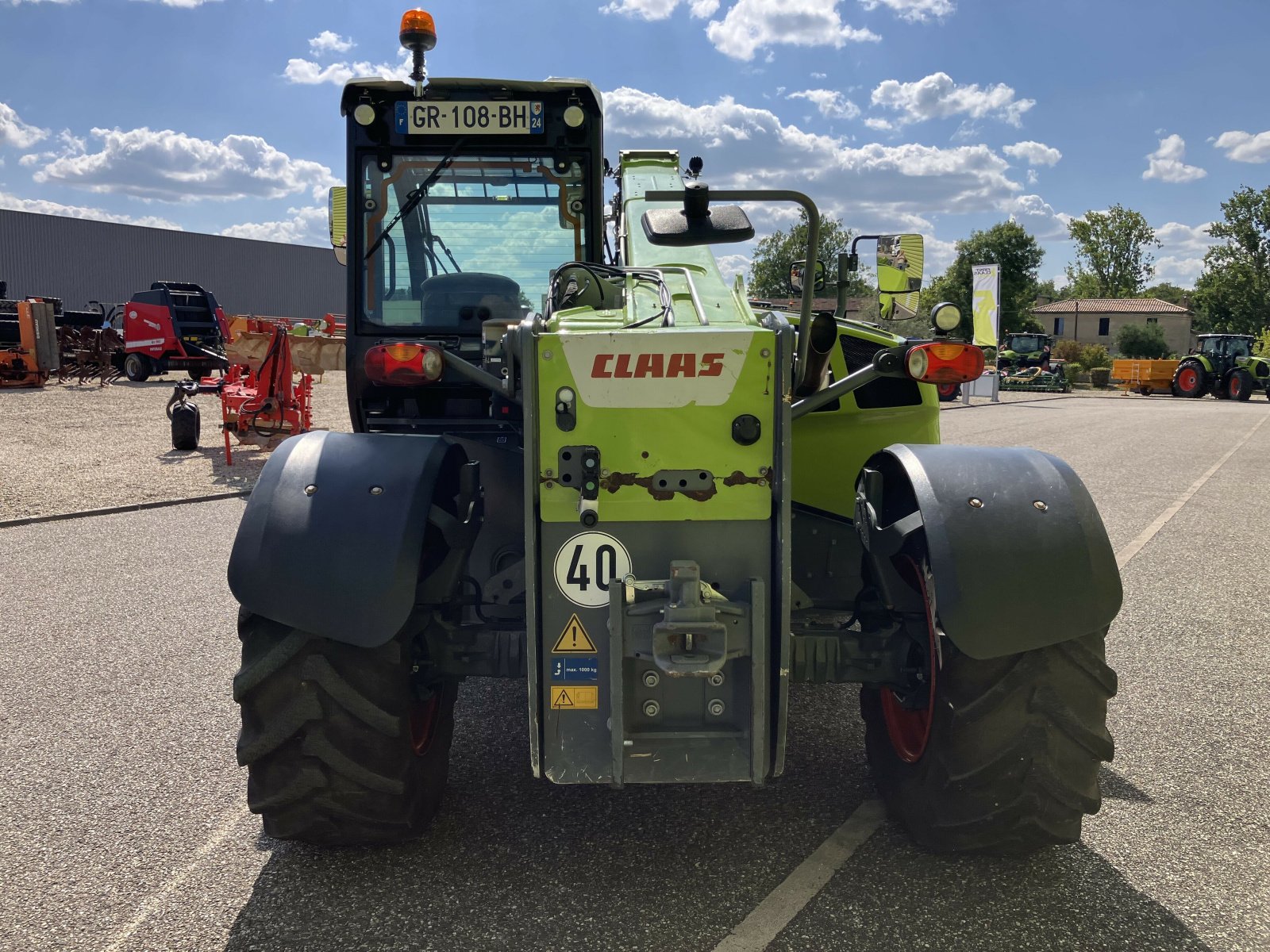 Teleskoplader of the type CLAAS SCORPION 741 VP, Gebrauchtmaschine in AILLAS (Picture 3)