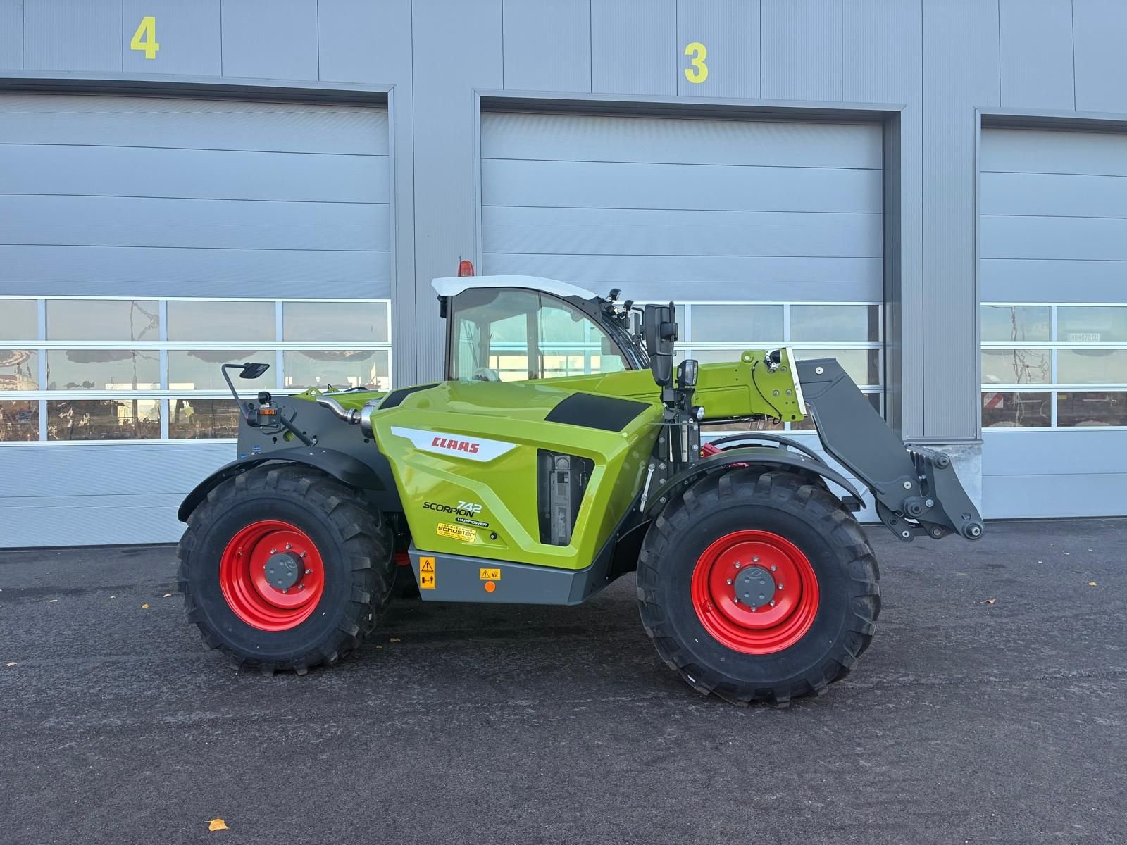 Teleskoplader des Typs CLAAS Scorpion 742, Neumaschine in Grund (Bild 3)