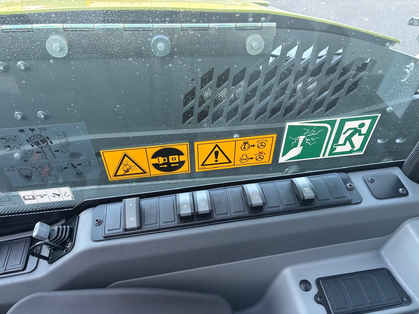 Teleskoplader des Typs CLAAS Scorpion 742, Neumaschine in Grund (Bild 14)