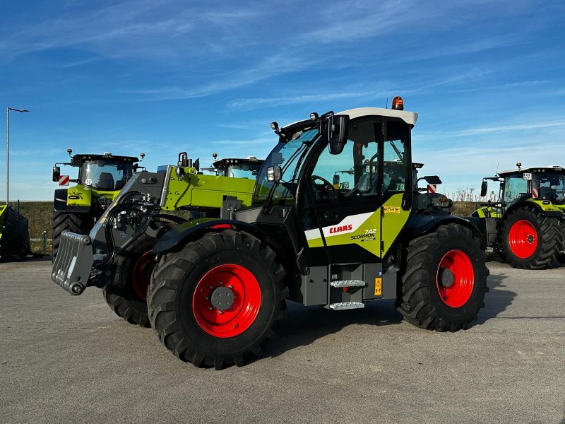 Teleskoplader du type CLAAS Scorpion 742, Neumaschine en Grund