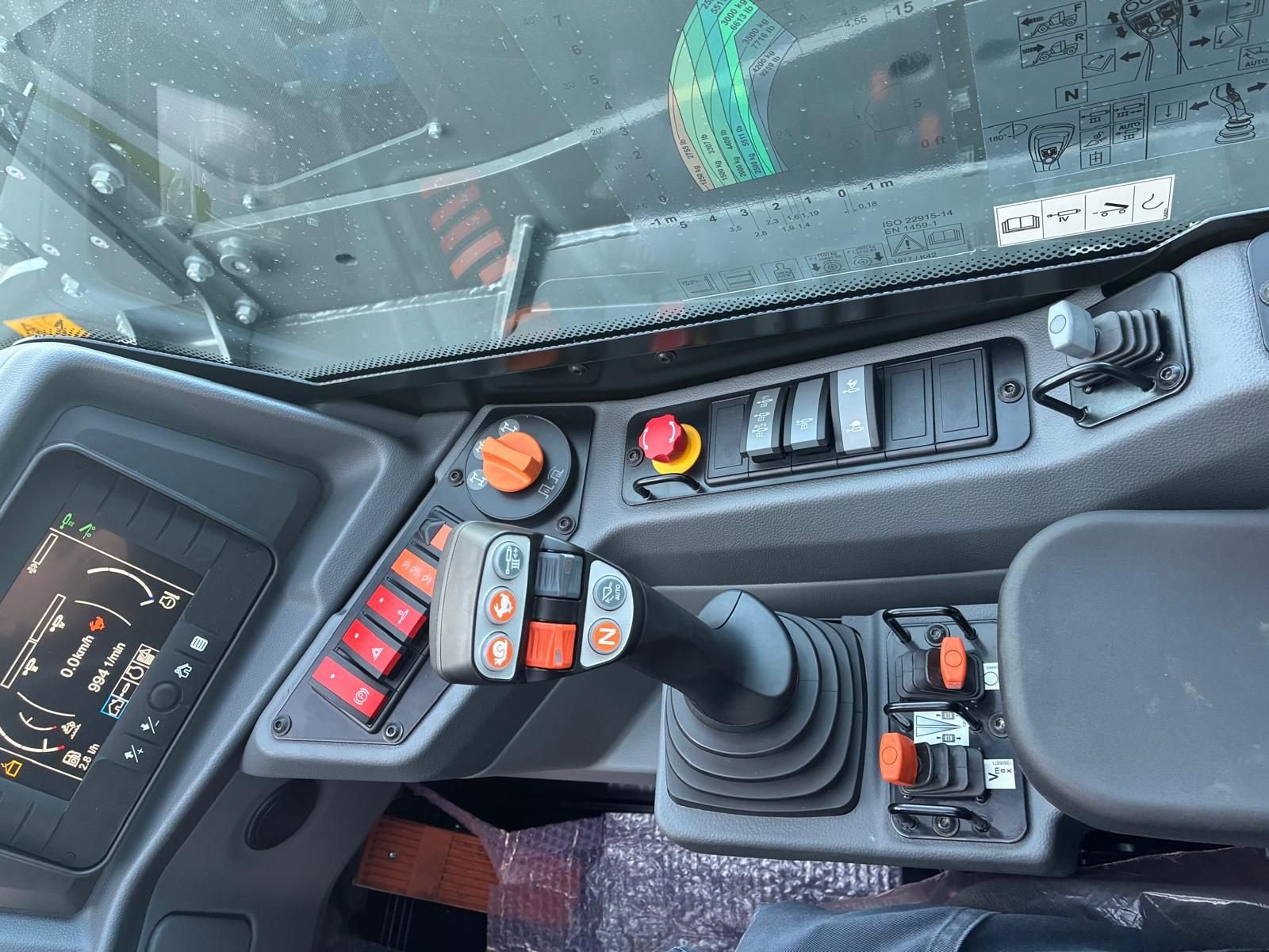 Teleskoplader des Typs CLAAS Scorpion 742, Neumaschine in Grund (Bild 13)