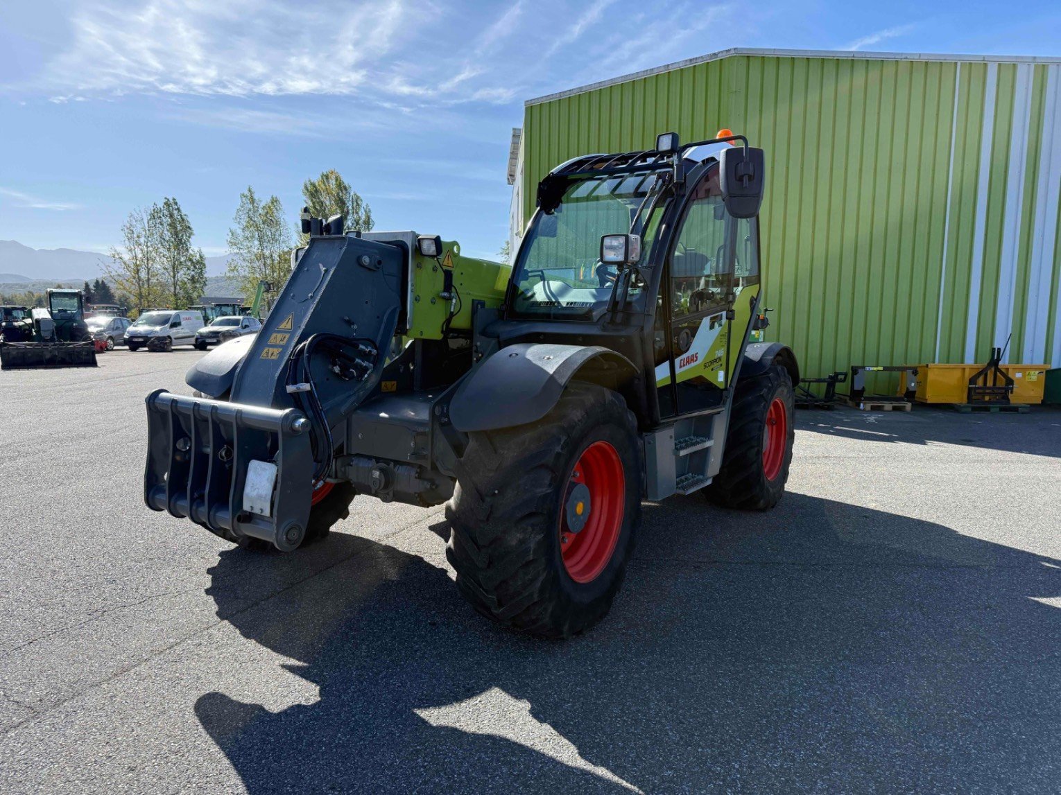 Teleskoplader van het type CLAAS SCORPION 746 VARIPOWE, Gebrauchtmaschine in SAINT GAUDENS (Foto 7)