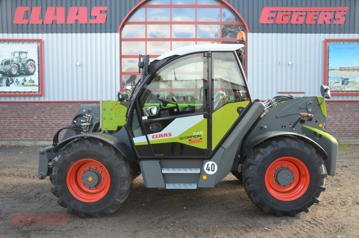 Teleskoplader of the type CLAAS SCORPION 746 VARIPOWER - Gener, Neumaschine in Suhlendorf (Picture 1)