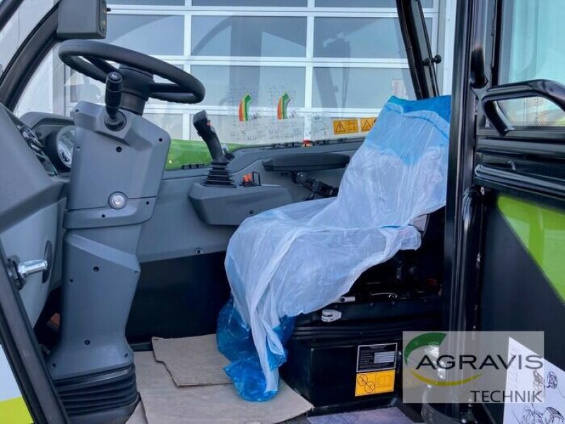 Teleskoplader of the type CLAAS SCORPION 746 VARIPOWER, Neumaschine in Fritzlar (Picture 7)