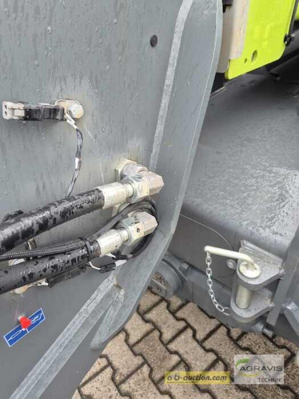 Teleskoplader des Typs CLAAS SCORPION 746 VARIPOWER, Neumaschine in Alpen (Bild 20)