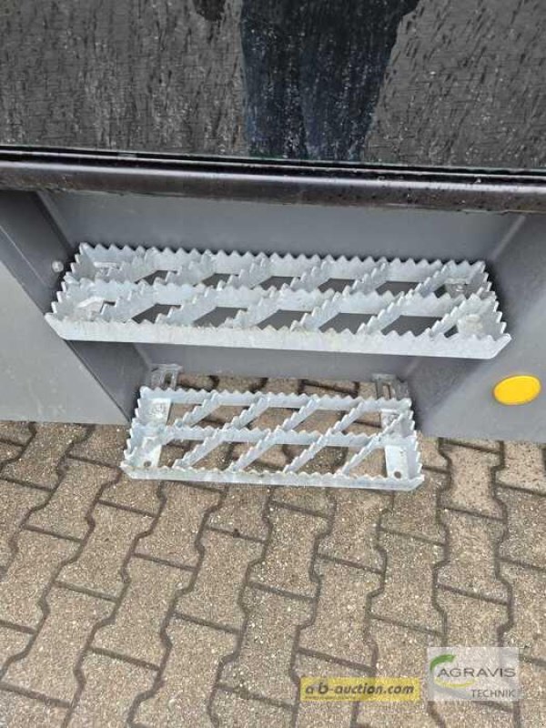 Teleskoplader des Typs CLAAS SCORPION 746 VARIPOWER, Neumaschine in Alpen (Bild 28)