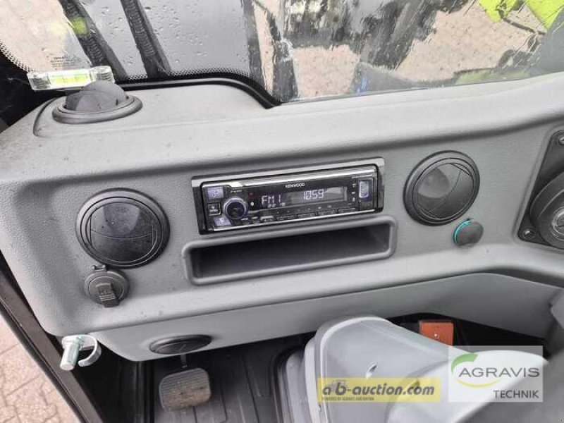 Teleskoplader des Typs CLAAS SCORPION 746 VARIPOWER, Neumaschine in Alpen (Bild 16)