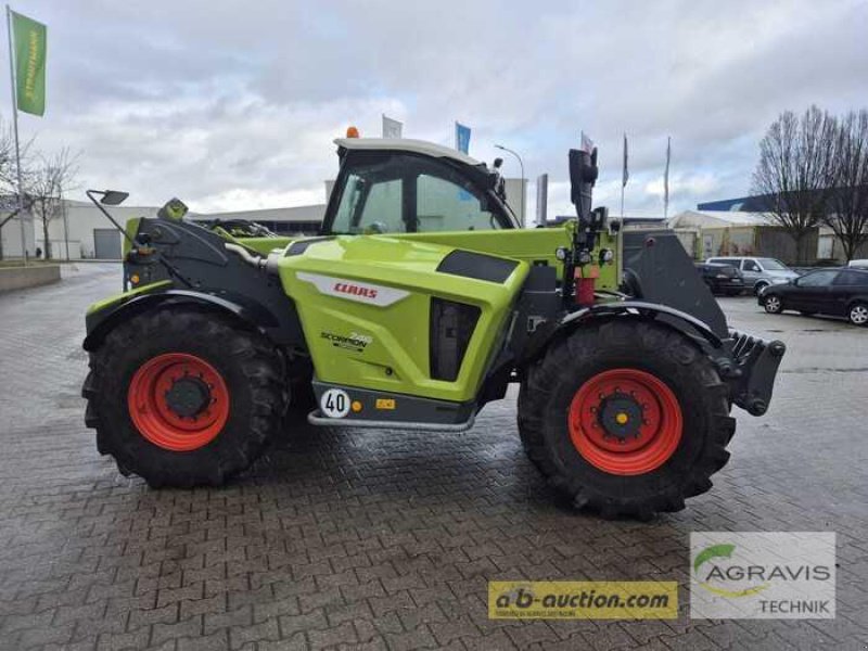 Teleskoplader des Typs CLAAS SCORPION 746 VARIPOWER, Neumaschine in Alpen (Bild 8)
