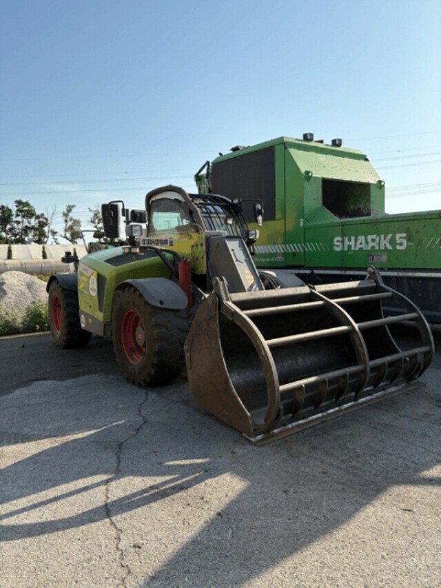 Teleskoplader typu CLAAS SCORPION 746 VPWR S5 TRADITION, Gebrauchtmaschine v Feurs (Obrázek 2)